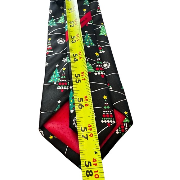 ADORABLE HOLIDAY TRADITIONS BY MMG BRAND BLACK CHRISTMAS TIE - Picture 7 of 7
